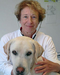 Tierärztin Dr. med. vet. Helga Schoen